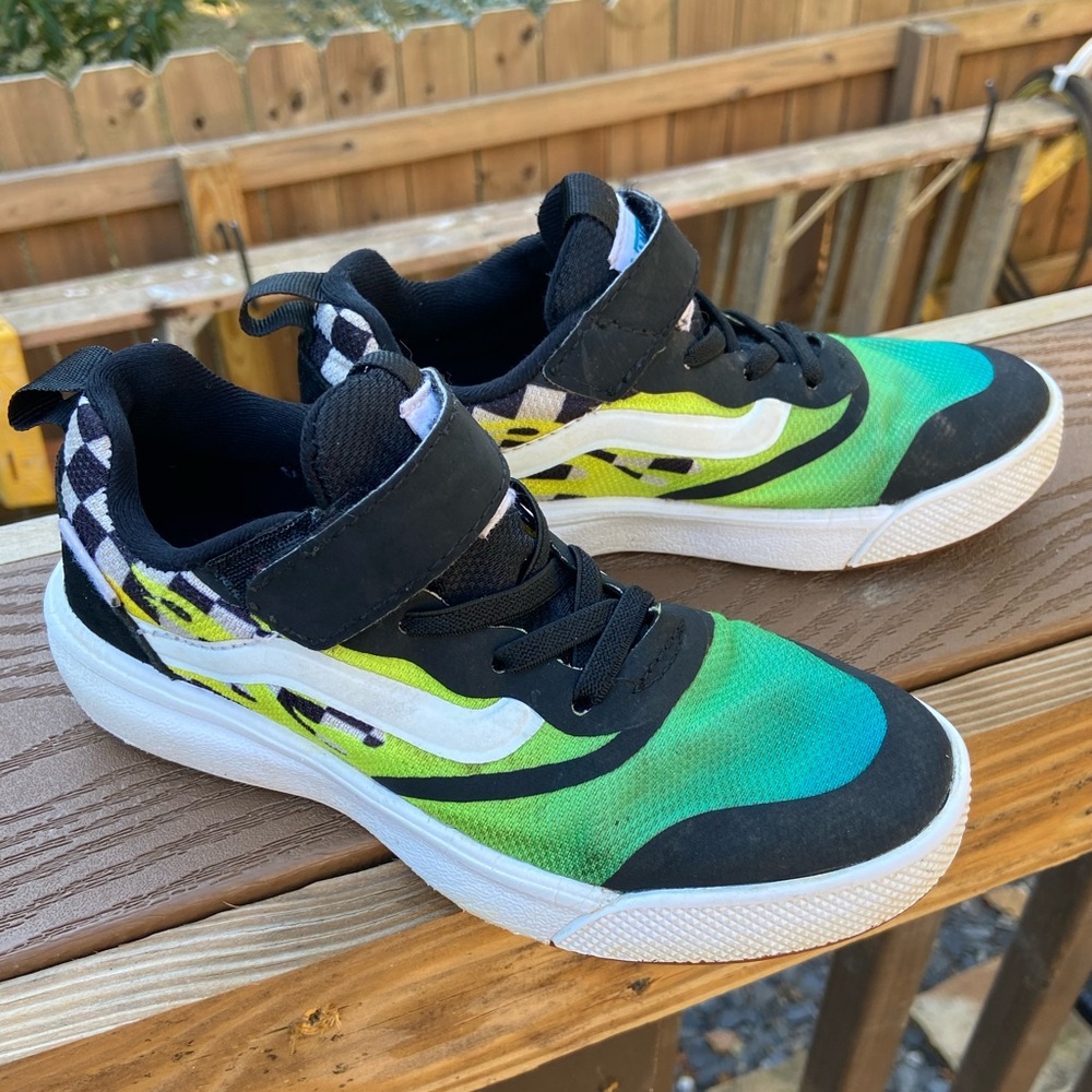 Vans UltraRange flame